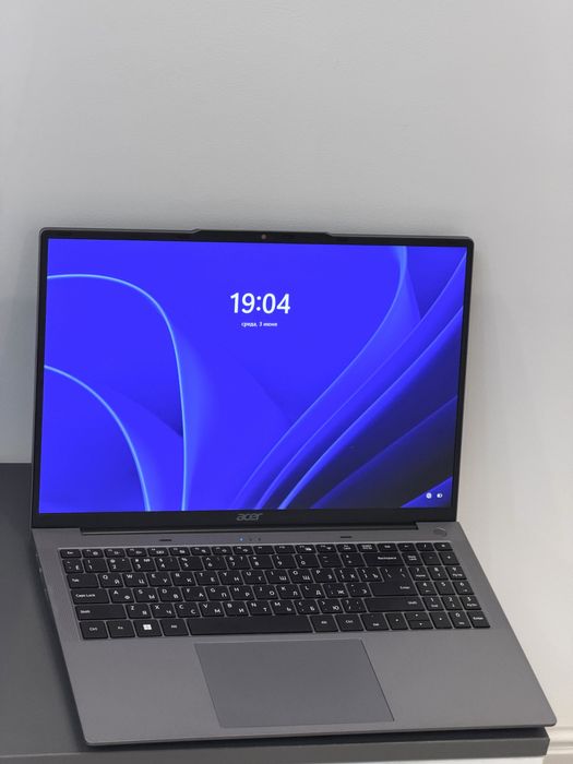 Прода ноутбук acer в отличном состоянии