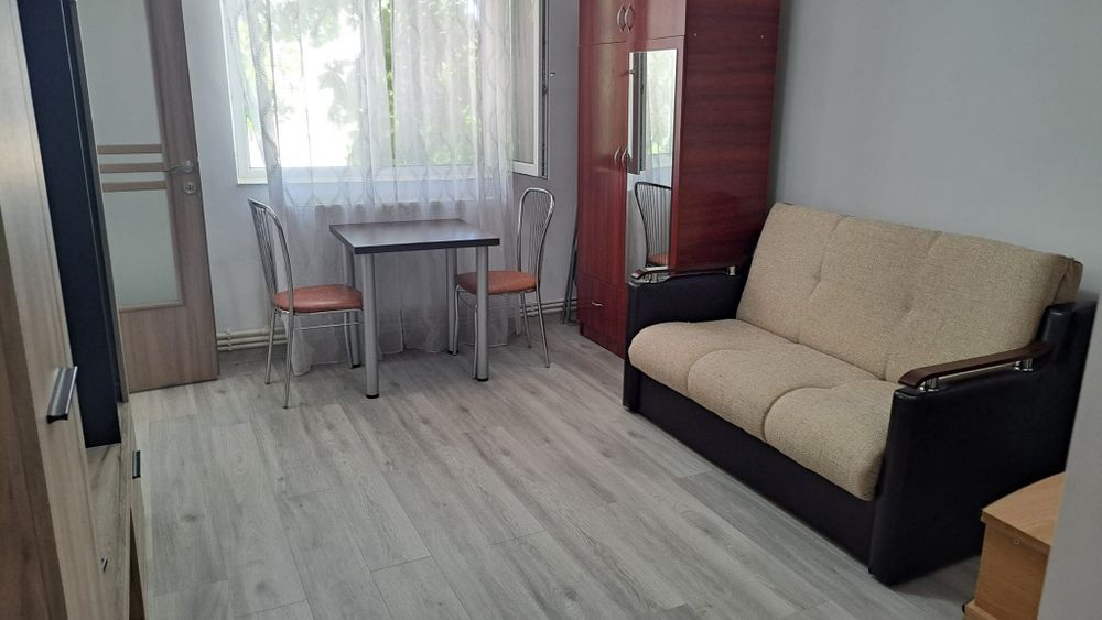 Garsoniera de închiriat