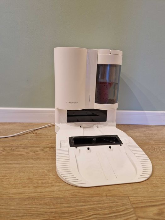 Roborock S7, cu stație de încărcare și funcție de mop, aproape nou