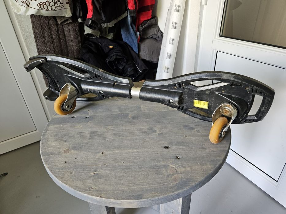 Waveboard / RipStik cu 2 roți – skateboard de echilibru, stare bună