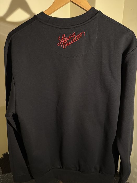 Нови Louis Vuitton блузи