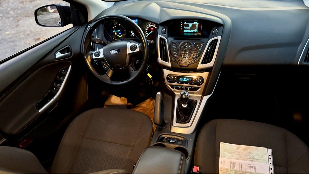 FORD Focus 2014 — imagine 5