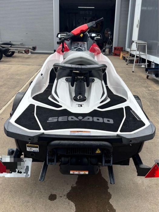 Seadoo wake 155 .