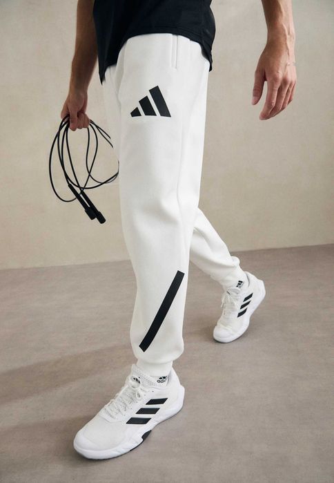 Pantaloni trening Adidas Z.N.E noi