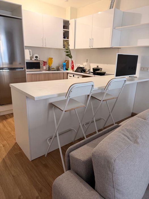 Продам кухонный остров (стол с ящиками)