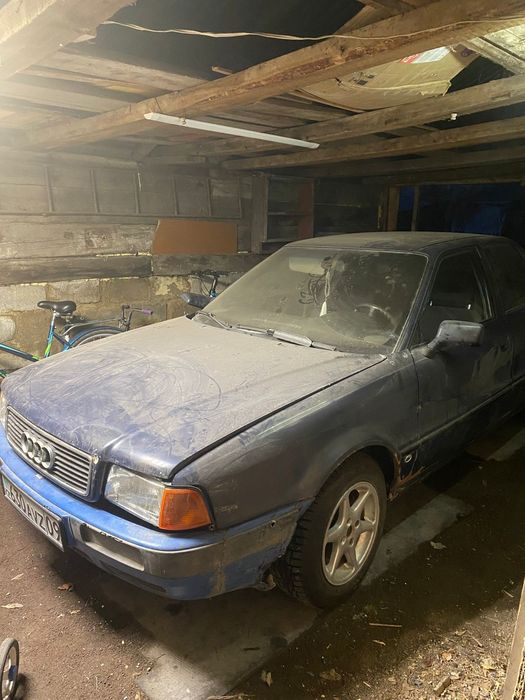 Продаю Ауди 80В4