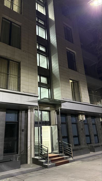 Своя Продается 2х комнатная на Дархане 2/2/6 с собственной парковкой