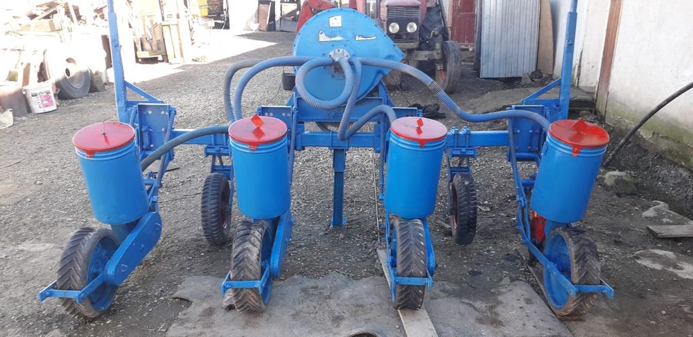 Vând semănătoare S.P.C 4 de Piatra Neamț