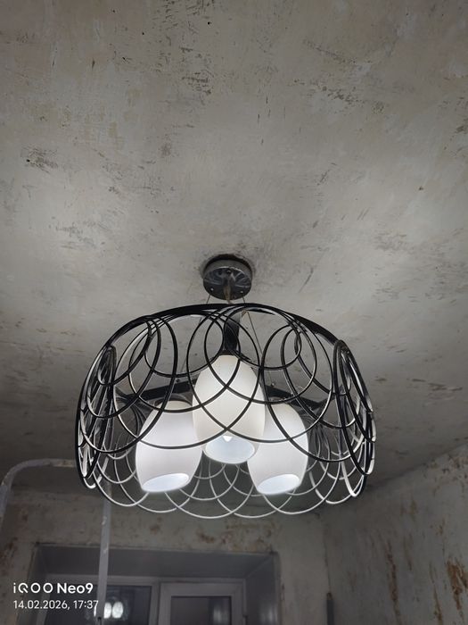 Продам люстру б/у за 1 000 тенге