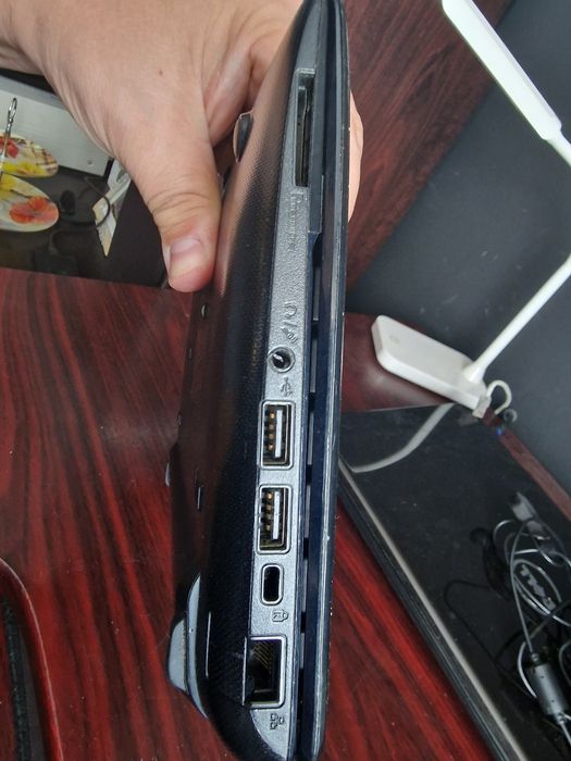 Pentru piese Laptop Asus Eee 1015bx