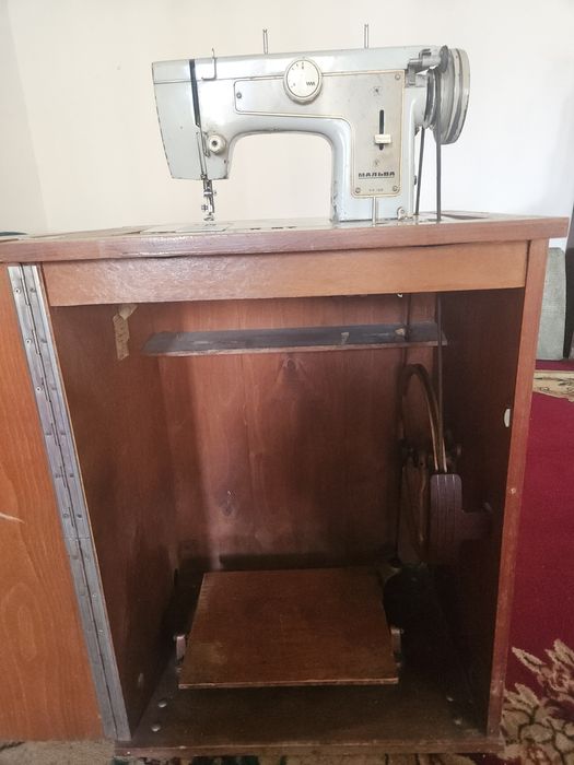 Швейная машина времён СССР
