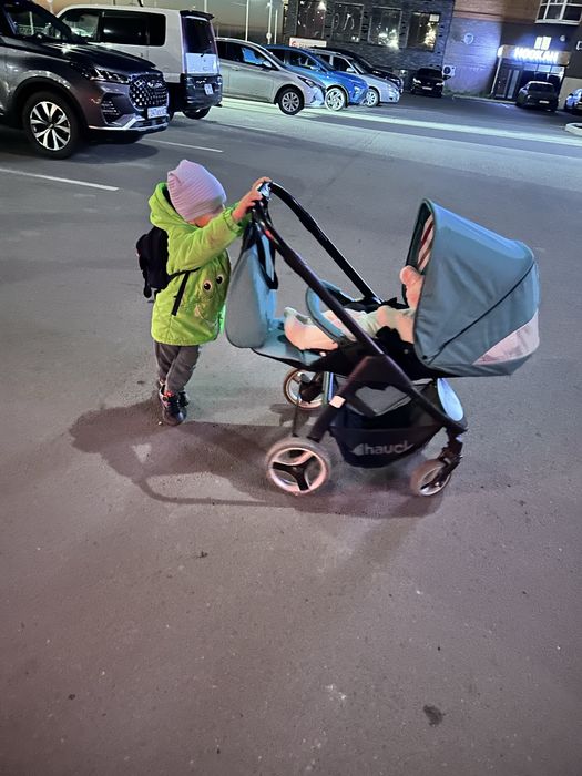 Продам коляску 3в1