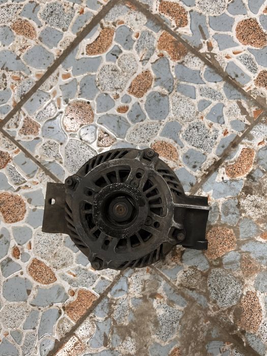 Генератор mazda 6 GG