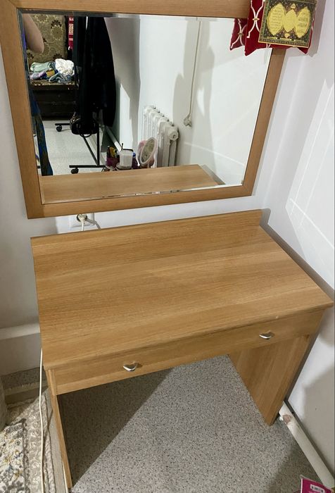 Камот с зеркалом