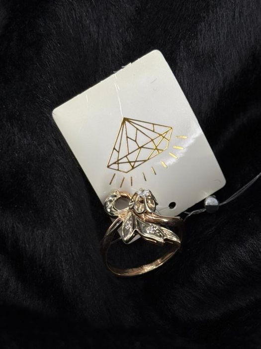 Продам кольцо золотое