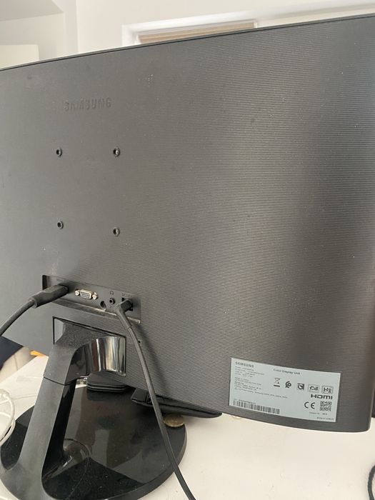 Monitor Curbat Samsung