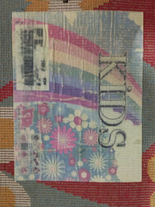 Детский коврик с цветочками