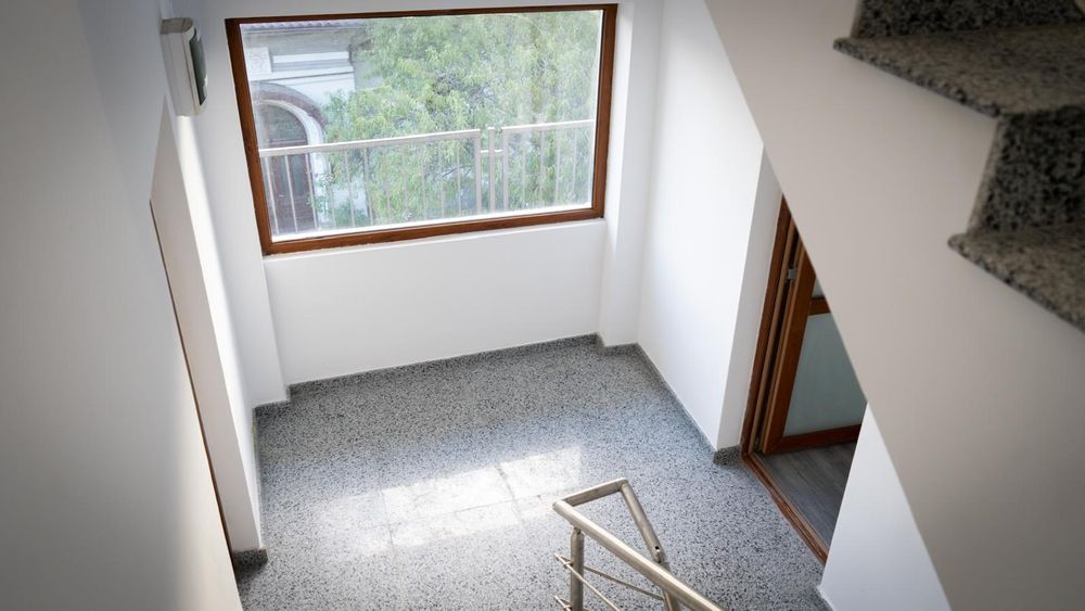 Vila de închiriat 8 camere si 8 grupuri sanitare