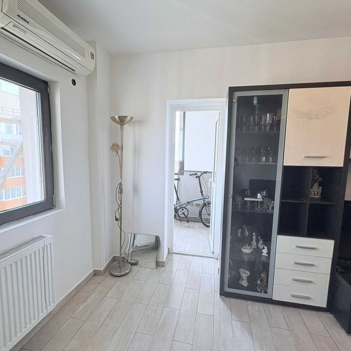 Proprietar Vand Garsoniera