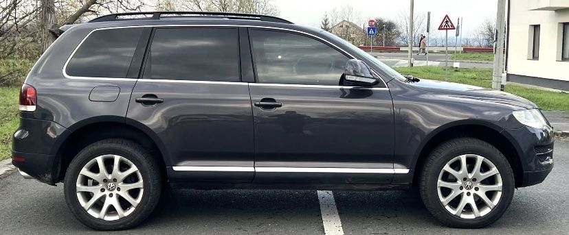 Vând Volkswagen Touareg Facelift Full Option, an 2009