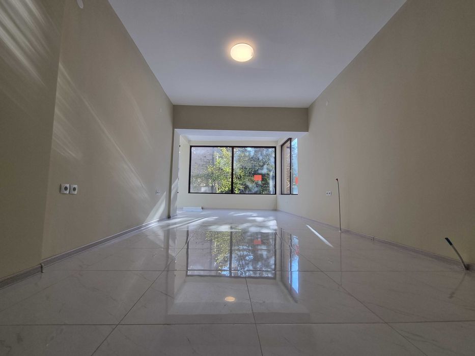 Дава се под наем Офис в Горна Оряховица - 226 кв.м за 178.5 € - Снимка #2