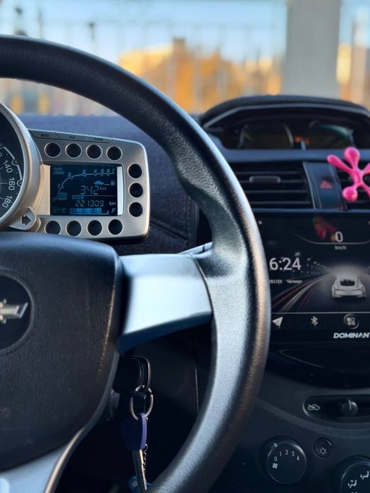 Продаю Spark 2015