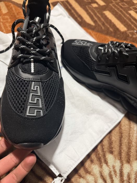 Versace chain reaction black