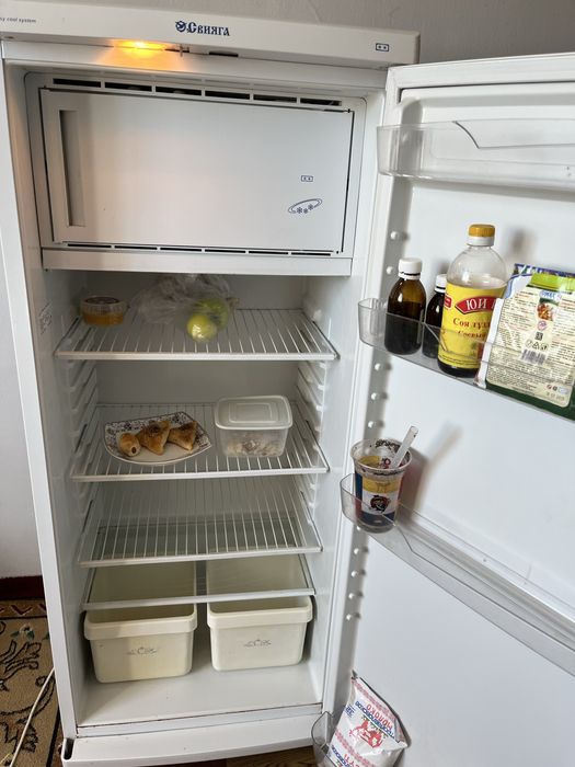 Срочно б/у Холодильник