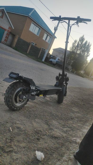 продам электросамокат куго м5