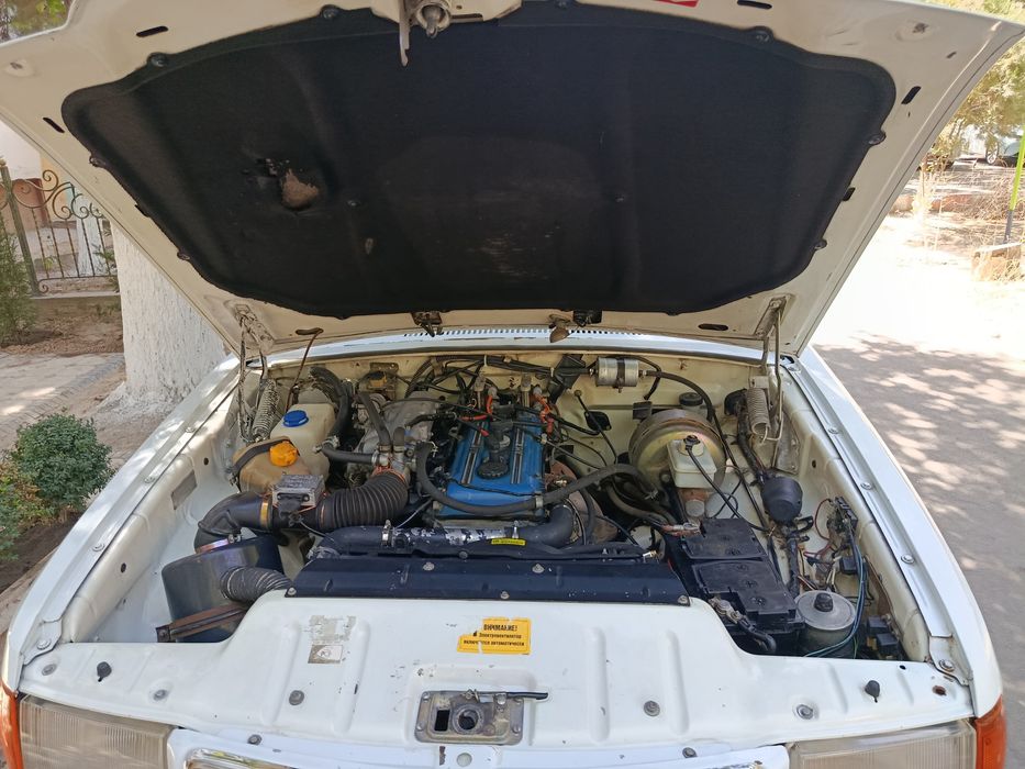 Продам газ 3110 , 2000г , 406д