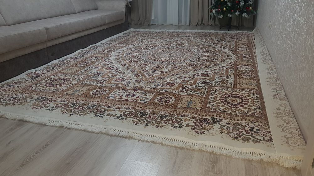 Палас 4×3 в идеальном состоянии