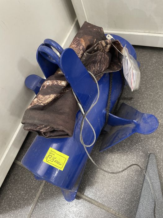 Якорь для лодки