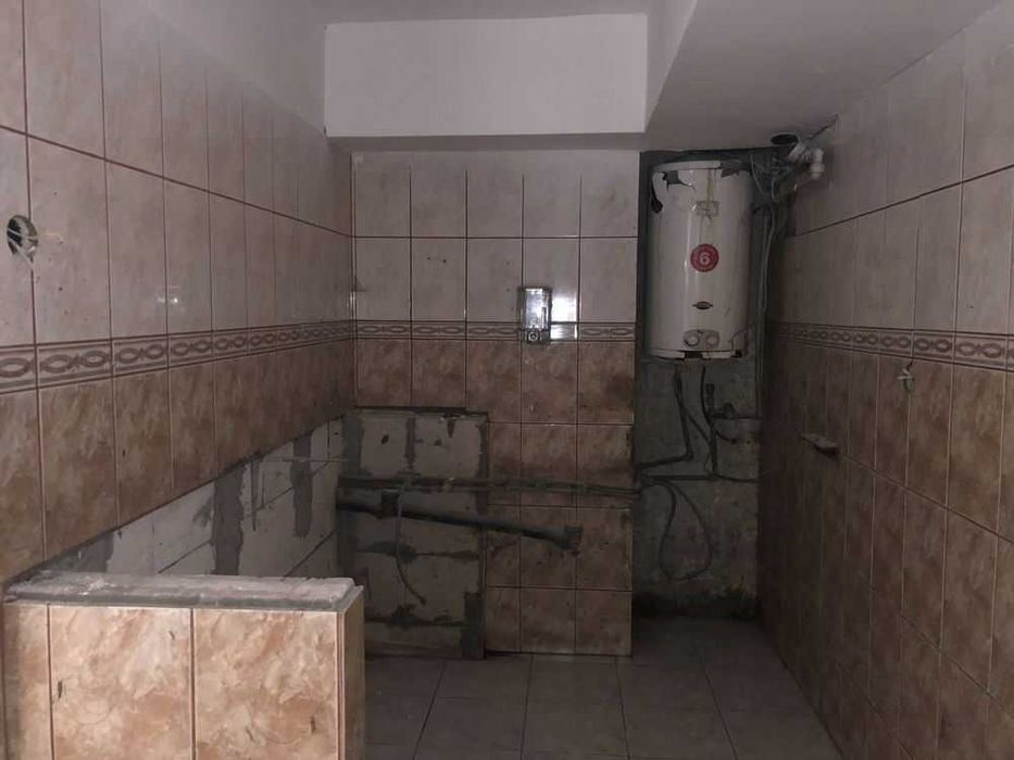 Дава се под наем Промишлена сграда в Пловдив, Младежки Хълм - 100 кв.м за 331.5 € - Снимка #3