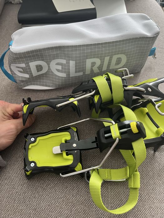 Colțari Edelrid Shark II NOI + husă + garanție