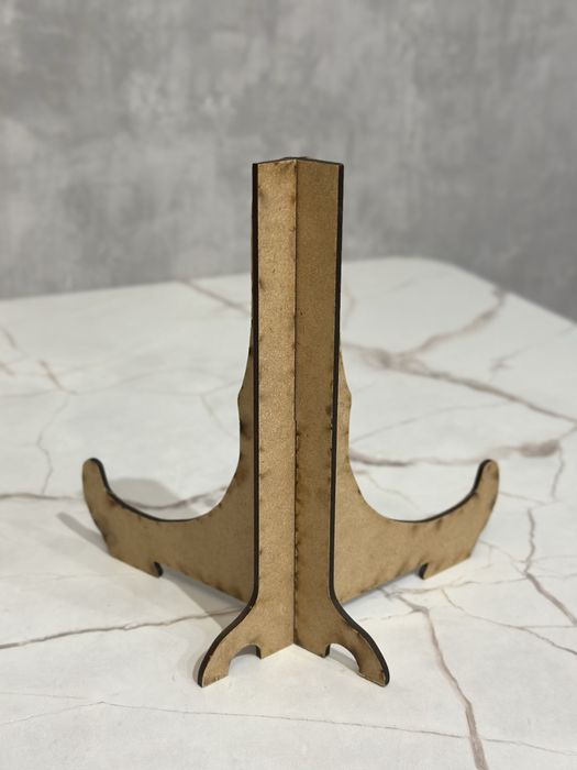 Подставка для тарелки или книги