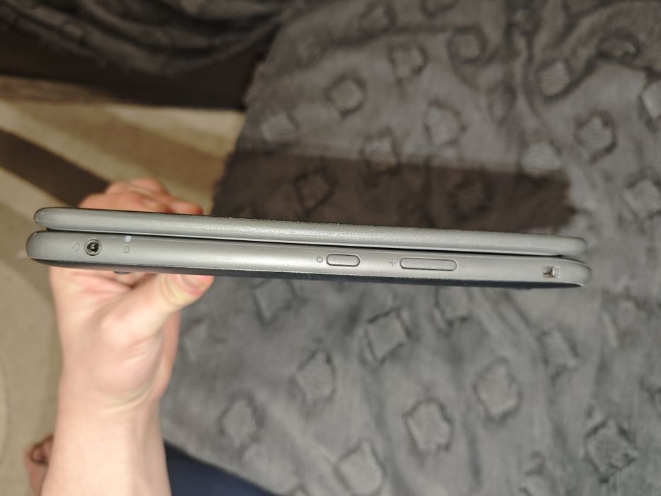 (Цена по договаряне !)Лаптоп/Таблет има Тъчскрийн Dell latitude 3190 2