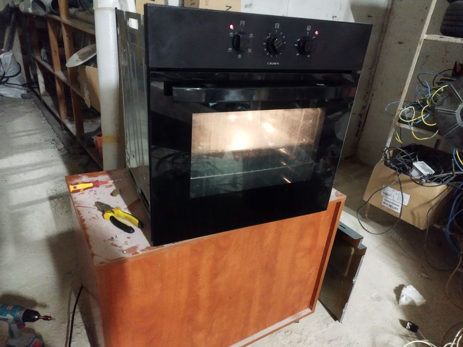 Продавам фурна Crown