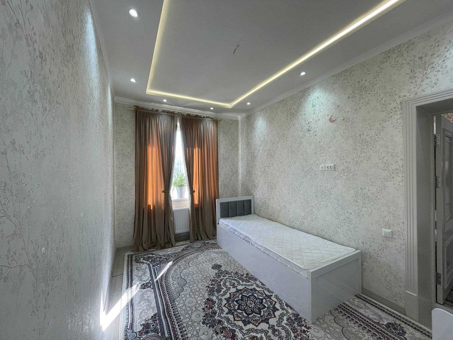 3х комнатная квартира на 7 этаже 76кв/м, в Самарканде