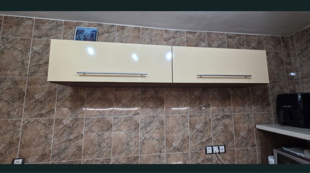 Corp suspendat cu blum