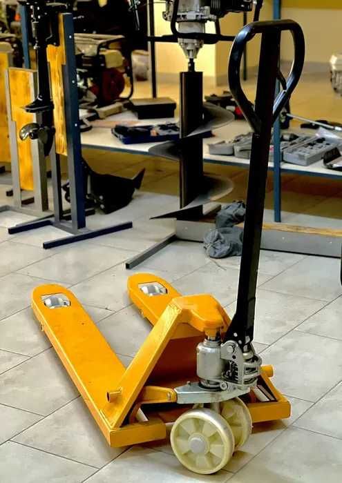 Палетна количка Нова