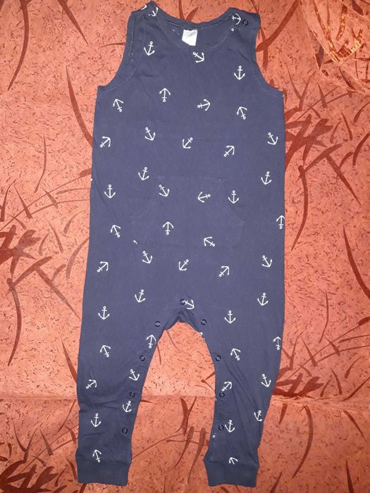 Продавам БЕБЕШКИ/ДЕТСКИ дрехи ЗА СПАНЕ, 3 броя, с голяма отстъпка