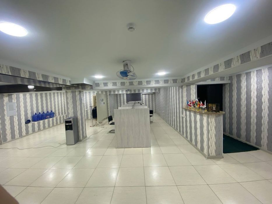 Аренда под офис 200кв.м С Мебелью 5 минут от метро Чиланзар17, 1300у.е