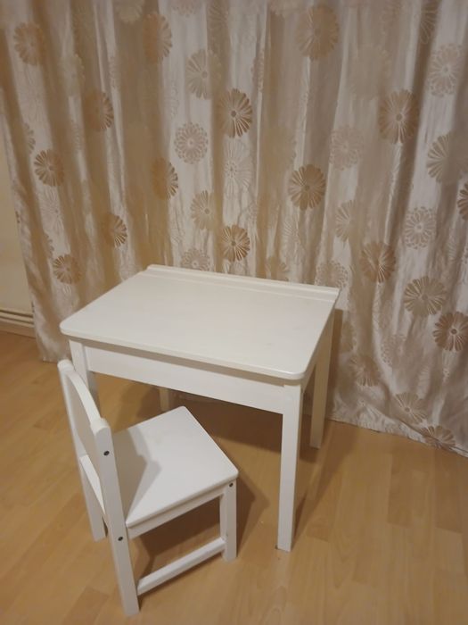 Masuta si scaunel pentru copii