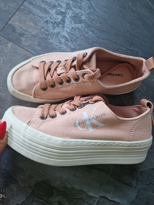 Сникърси Calvin Klein 35 номер