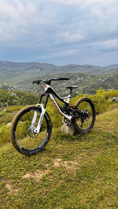 Vând Specialized Demo 8 I – 2012