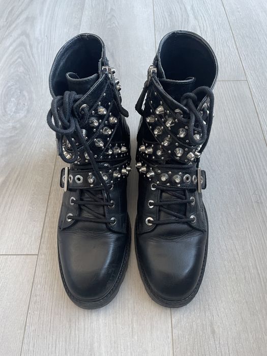 Естествена кожа боти Zara