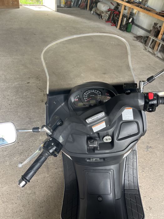 Suzuki burgman 250