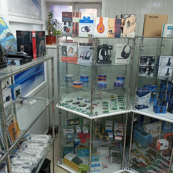 Продам торговую витрину