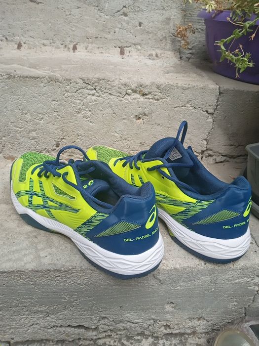 Маратонки Асекс.почти нови .