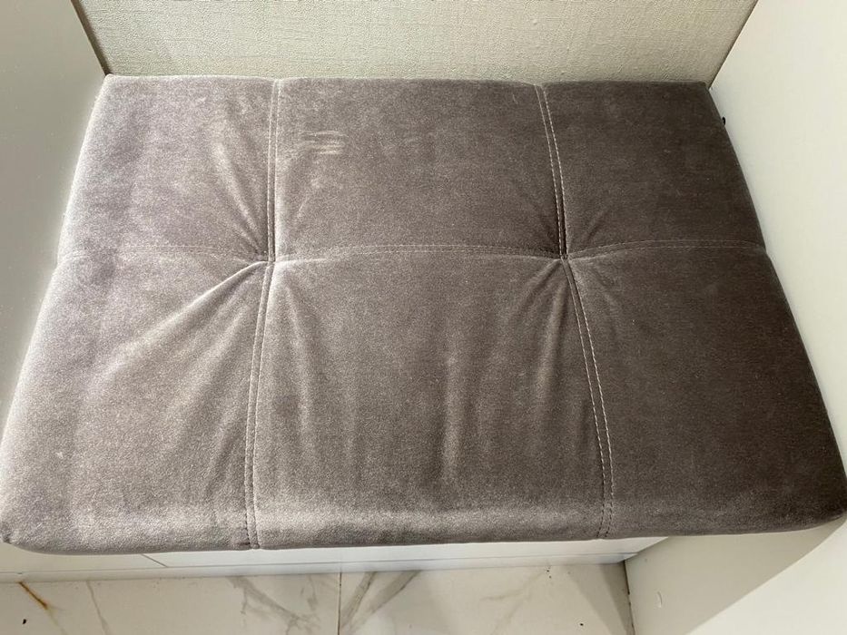 Продам прихожую.